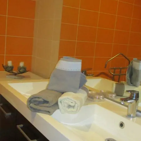 Maison Renovee Avec Dans Un Cadre Agricole - Fr-1-489-28 Vakantiehuis *