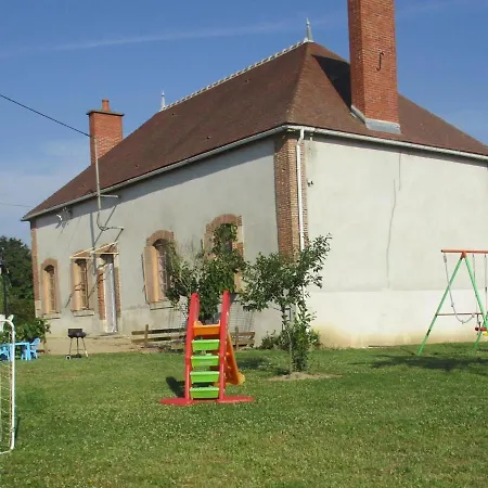 Vakantiehuis Maison Renovee Avec Dans Un Cadre Agricole - Fr-1-489-28 Cressanges